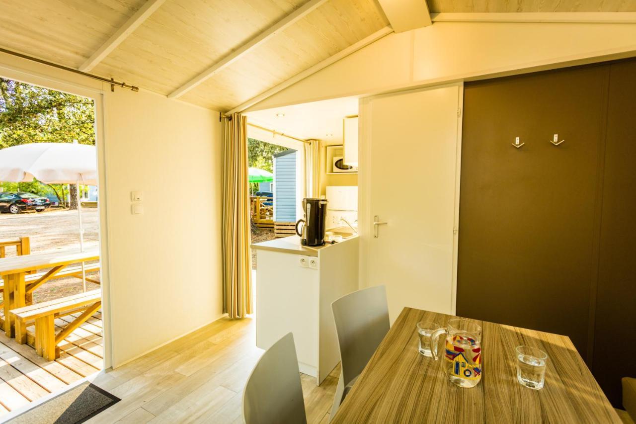 Camping La Sousta**** เรอมูแล็งส์ ภายนอก รูปภาพ